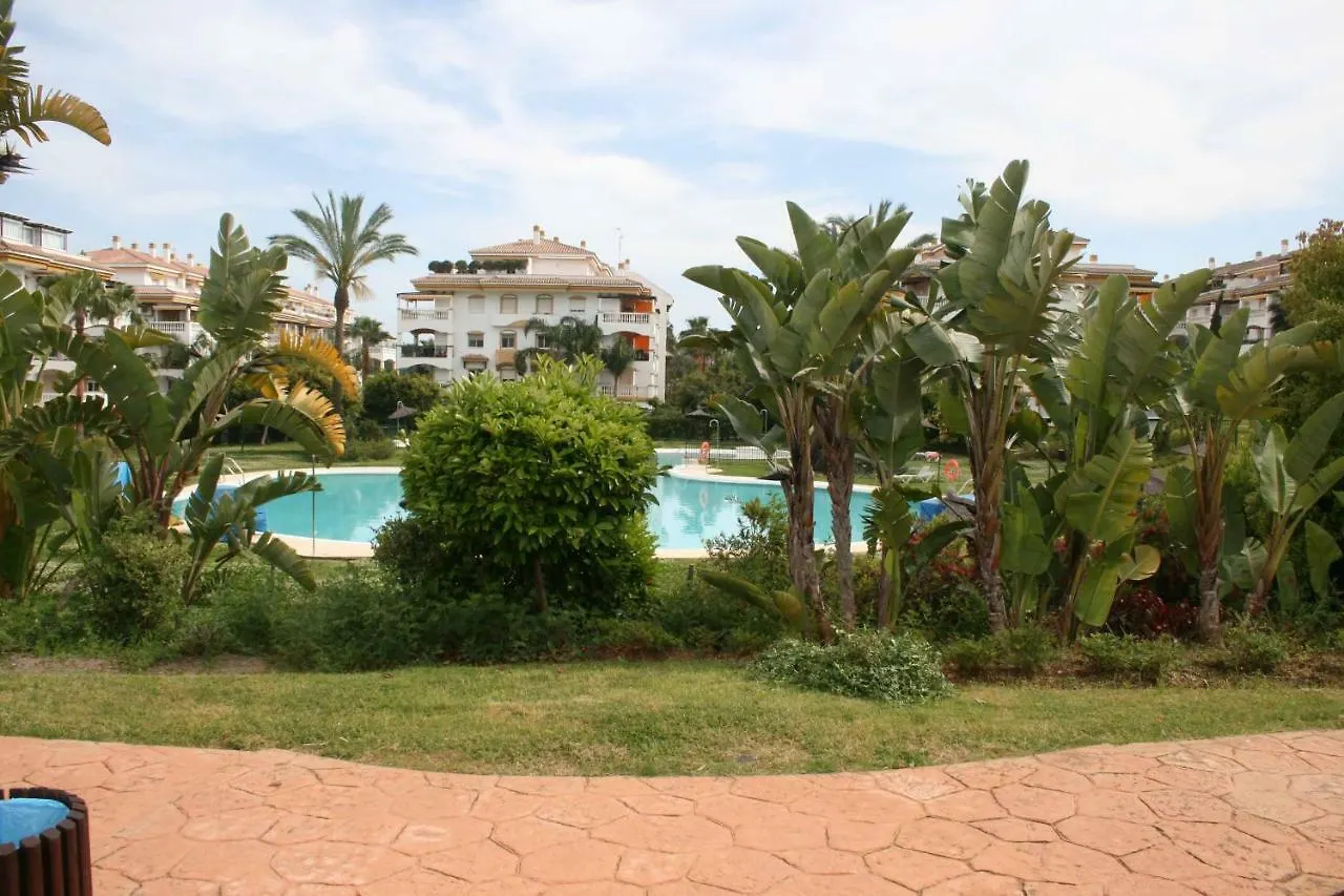 דירה מארבלה Apartamento 2 Dorm. Puerto Banus ספרד