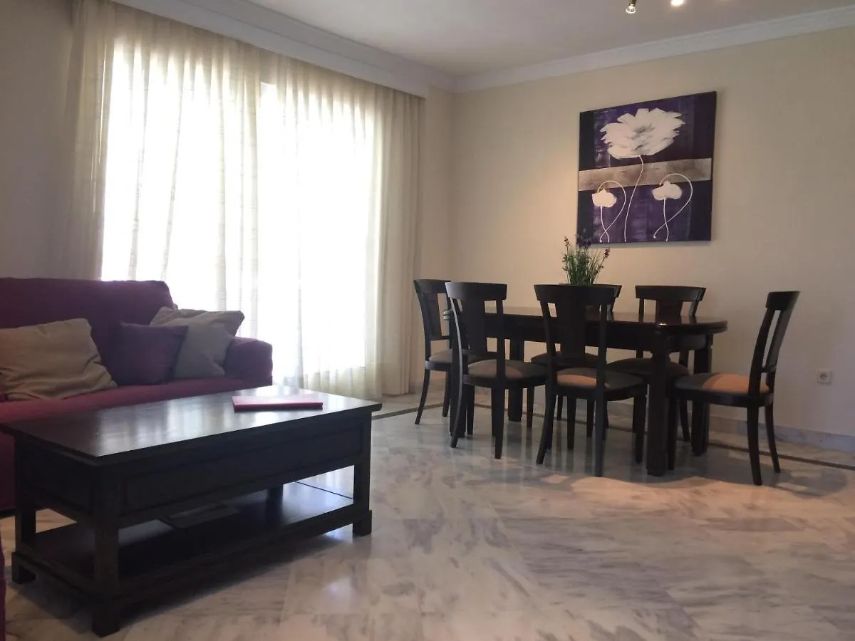 מארבלה Apartamento 2 Dorm. Puerto Banus ספרד